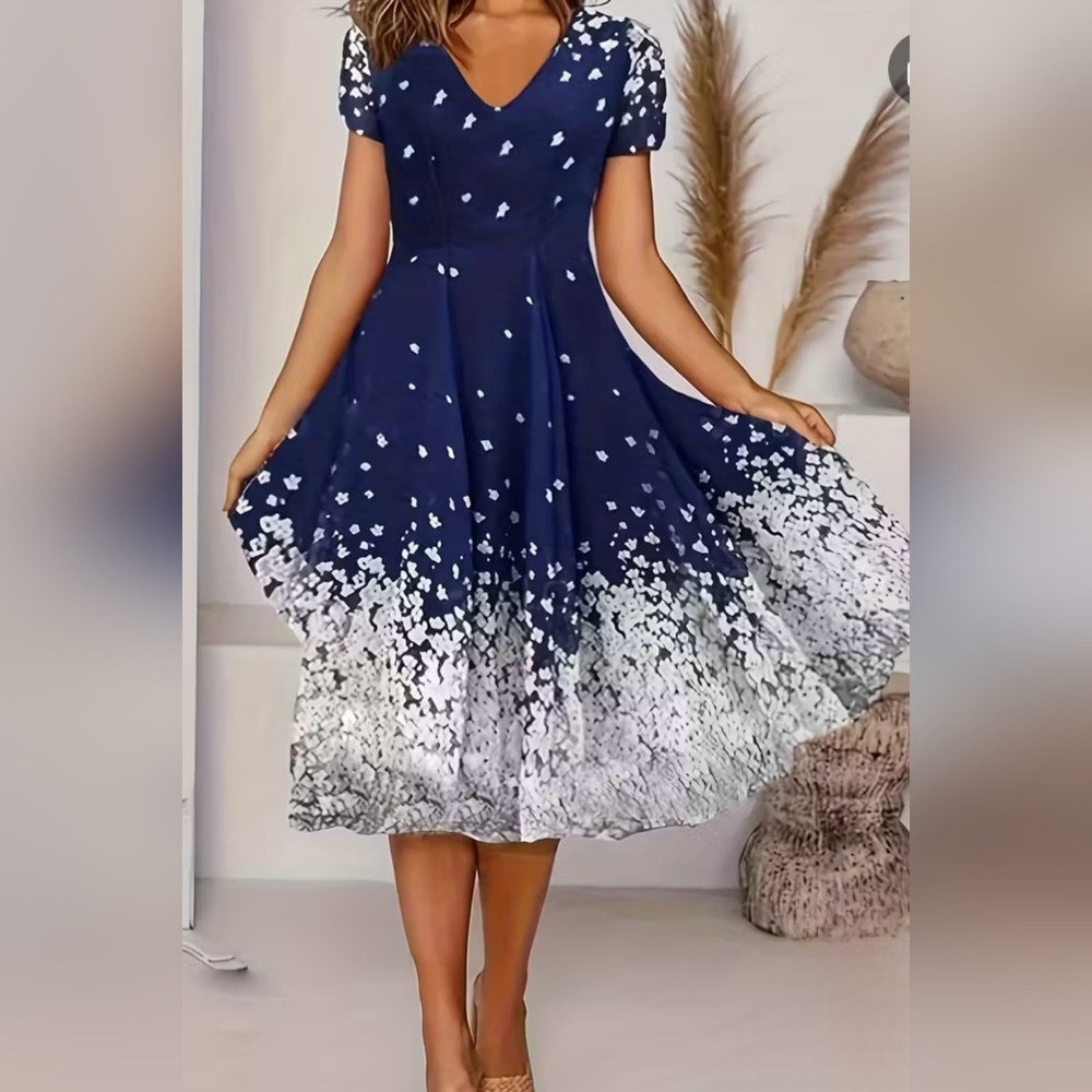 Just Fashion Now M Blue Floral Ombre Fit & Flare Dress 2003-W